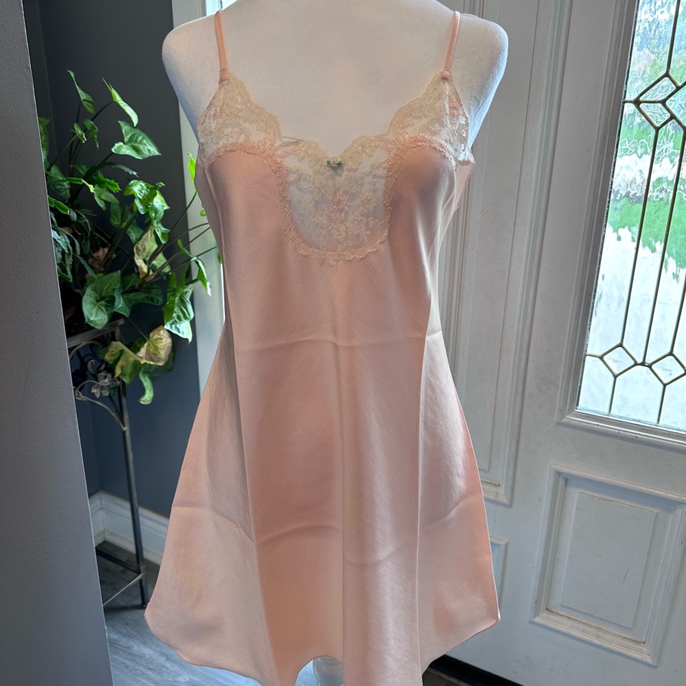 1980 Victoria's Secret Peach Satin Chemise with Cream Lace